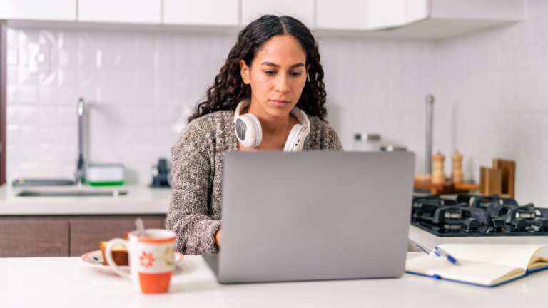 Best Routines for Remote Workers to Maximize Productivity and Balance
